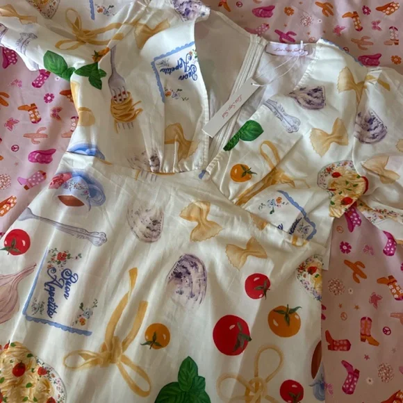 Lisa Says Gah Buon Appetito Dress - Picture 2 of 4